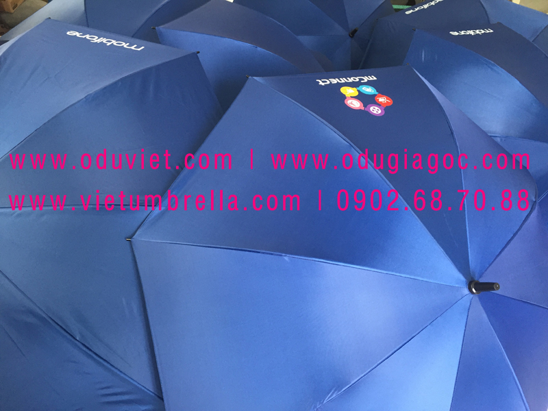 xưởng sản xuất ô dù cầm tay in logo quảng cáo